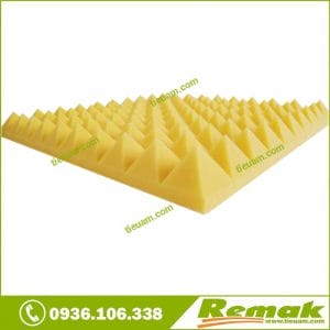 mút gai tiêu âm kim tự tháp