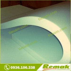 Mút phẳng tiêu âm