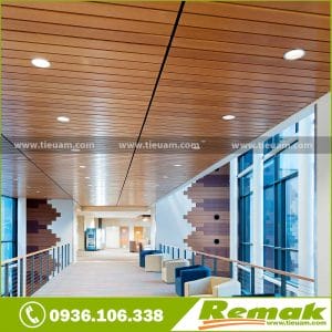 Gỗ Tiêu Âm Trần Fineline Slats Horizontal Gỗ Tiêu Âm Trần Fineline Slats Horizontal
