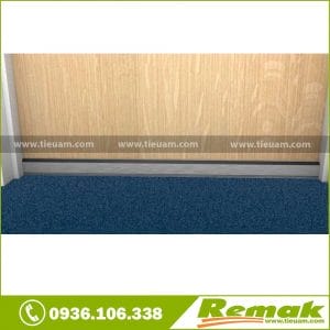 Thanh chắn cửa tự động Remak® Door Bottom – Cách âm, cách nhiệt, chặn côn trùng… Thanh chắn cửa tự động Remak® Door Bottom – Cách âm, cách nhiệt, chặn côn trùng…