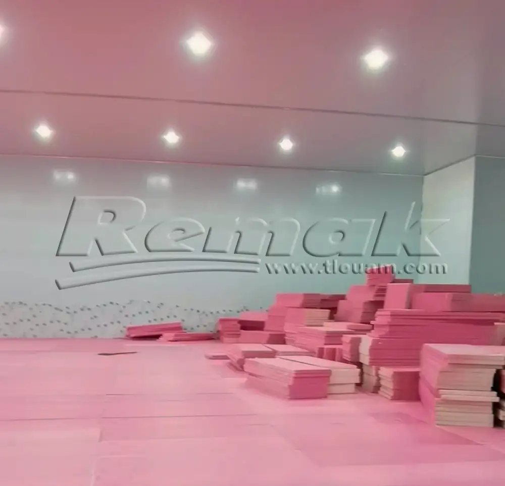 Remak® XPS cách nhiệt sàn kho tại BW Industrial Hải Phòng Remak® XPS cách nhiệt sàn kho tại BW Industrial Hải Phòng