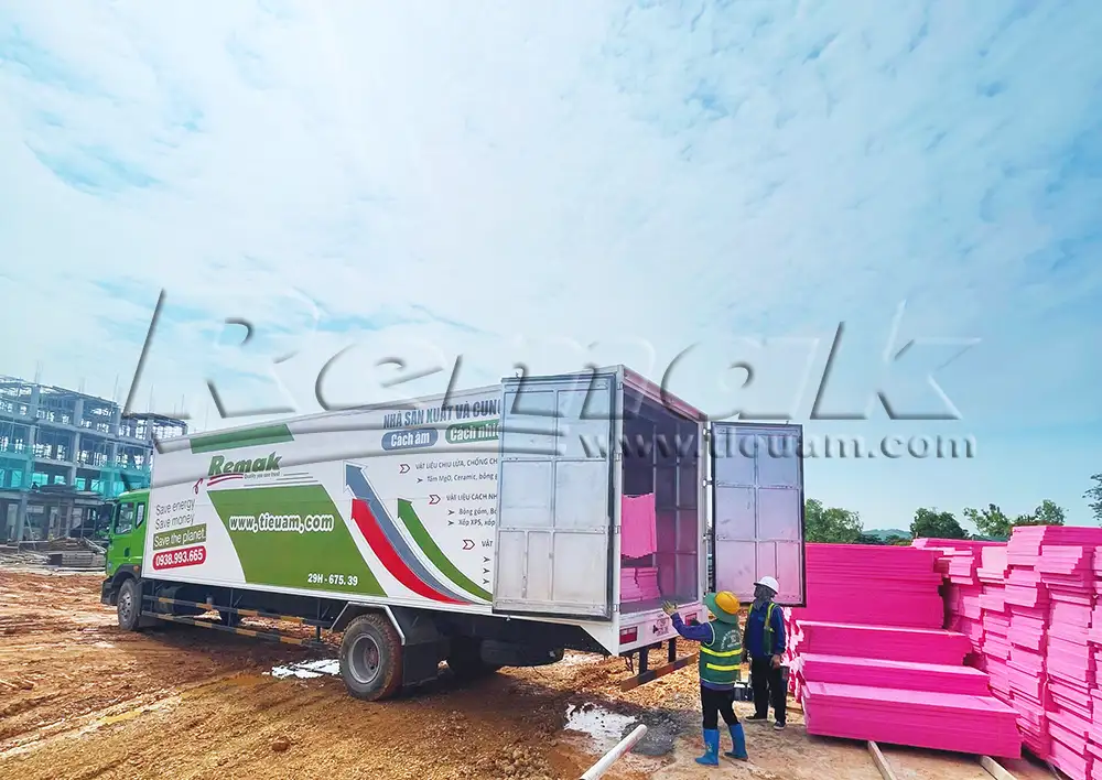 Xốp Remak® XPS cách âm, cách nhiệt Nhà máy COFO Việt Nam Xốp Remak® XPS cách âm, cách nhiệt Nhà máy COFO Việt Nam
